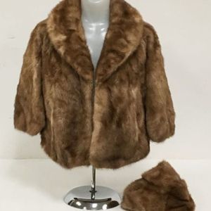 Vintage Women's Fur Cape & Hat